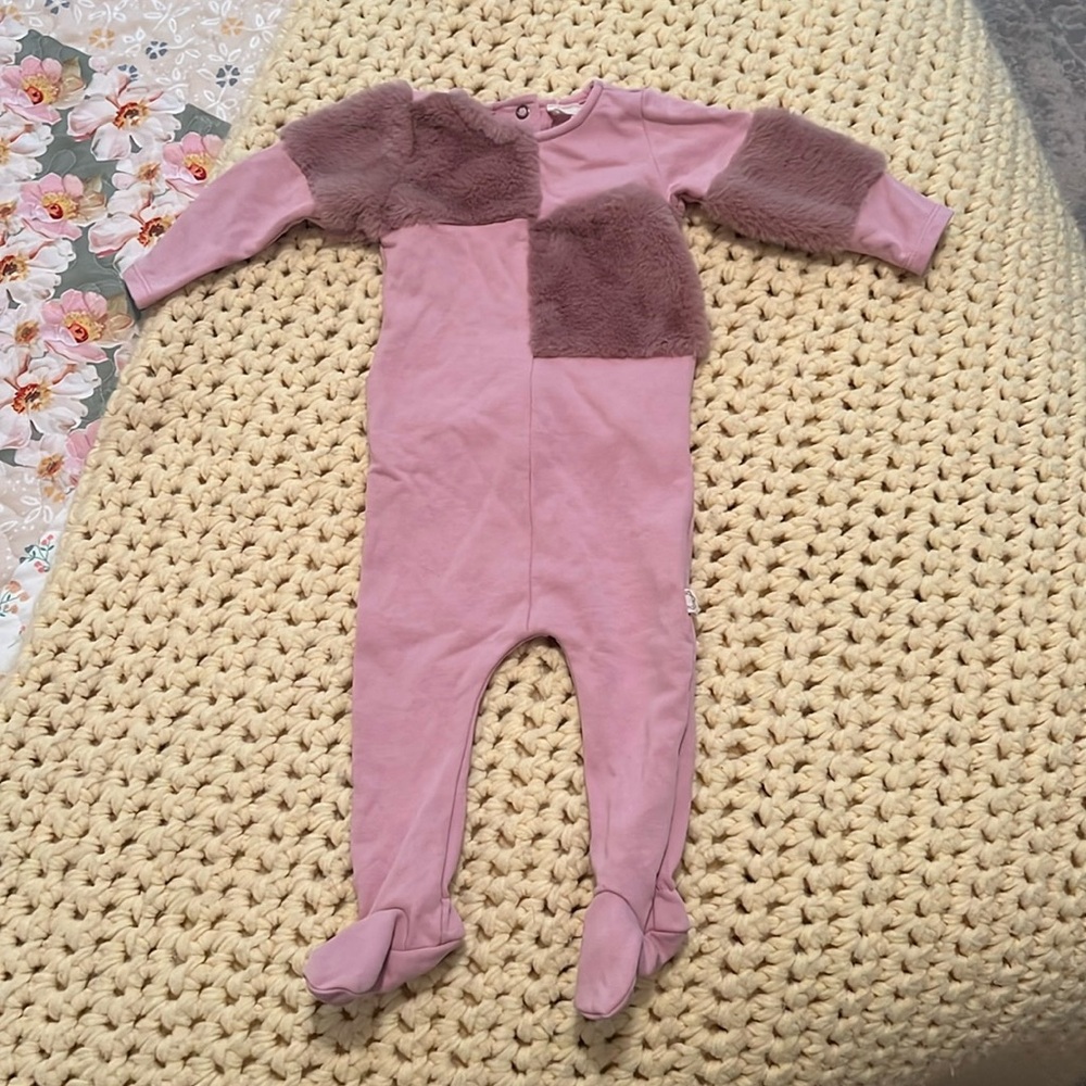 Citrine designer faux fur blush footie